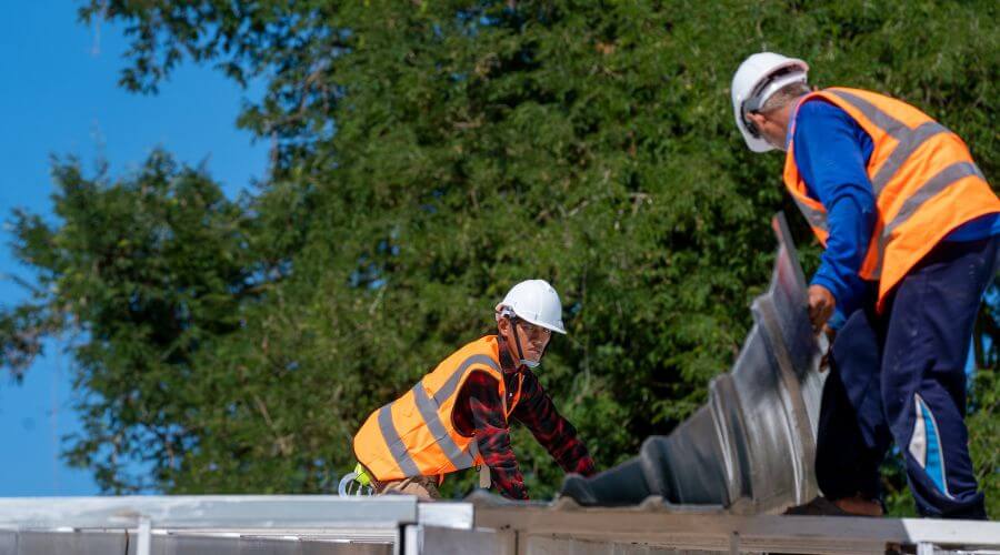 Professional gutter cleaning in Duke Center, PA